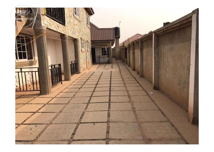 2 Bedrooms Apartment For Rent