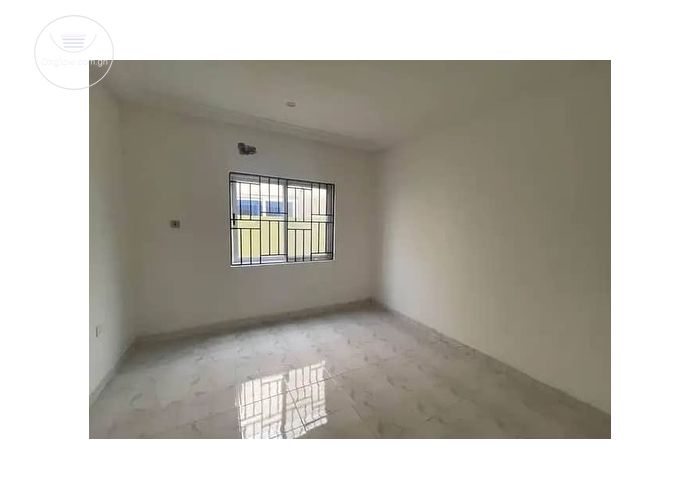 3 Bedrooms House