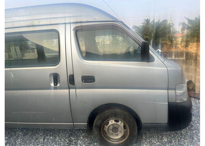Nissan Caravan 