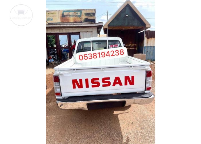 Nissan pickup