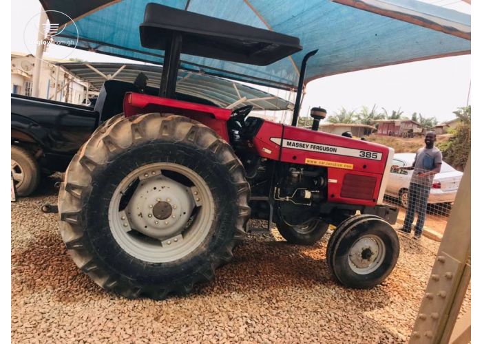 TRACTOR