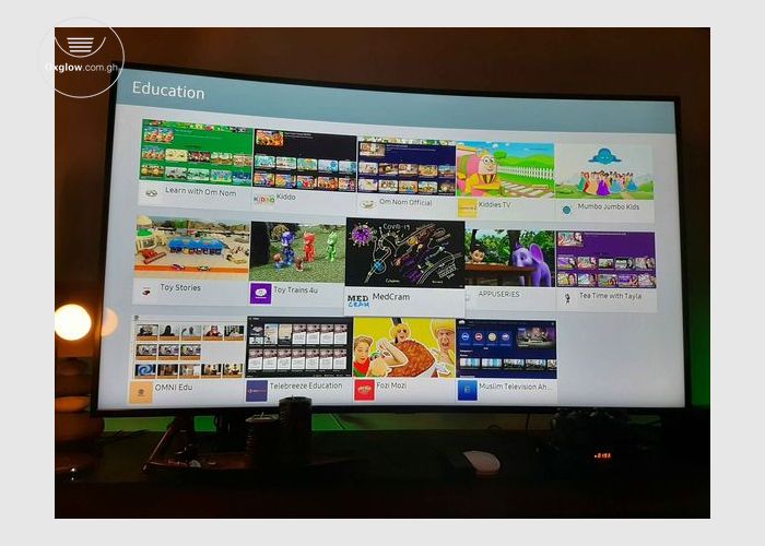 Samsung 55" Curved 4K Smart TV