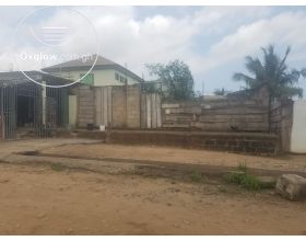 3 bedrooms house with 2 chamber and hall
