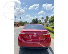 Toyota Corolla SE